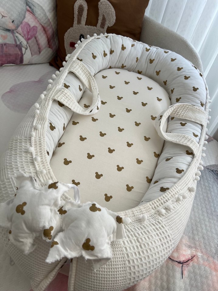 Nakışlı Beyaz Pamuk Bebek Yatağı - Görsel 2