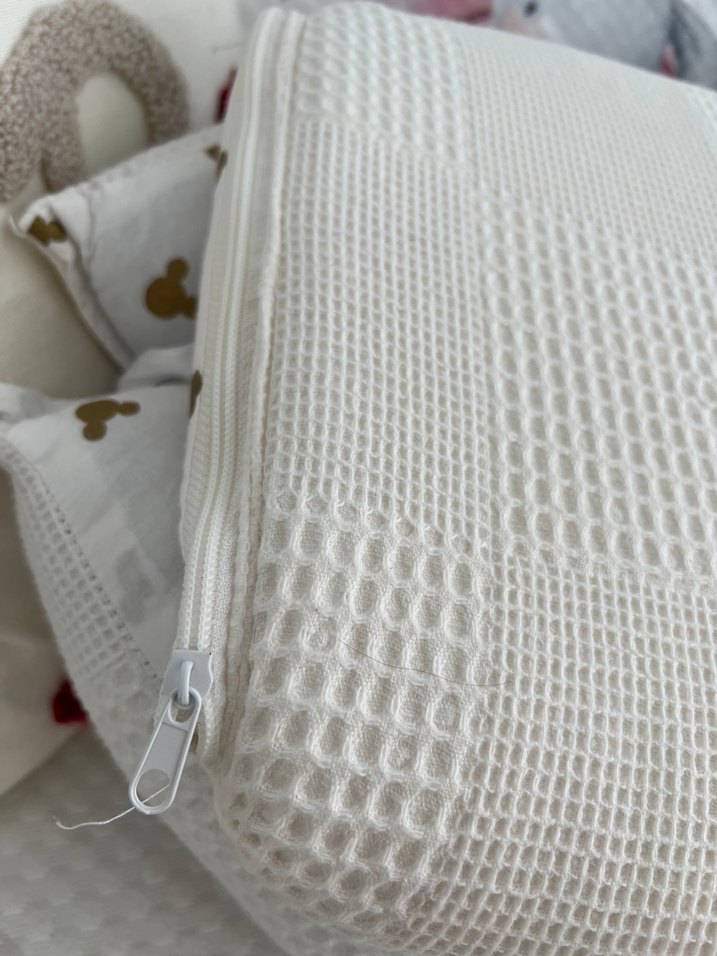 Nakışlı Beyaz Pamuk Bebek Yatağı - Görsel 3