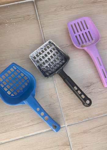 Renkli Plastik Kedi Kumu Kürekleri