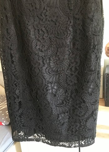 Siyah Dantel Midi Elbise, Kısa Kollu, Tek Parça - Görsel 3