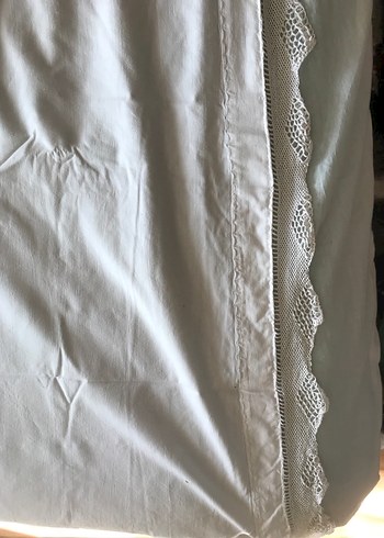 Dantel Detaylı Beyaz Çarşaf - Görsel 2