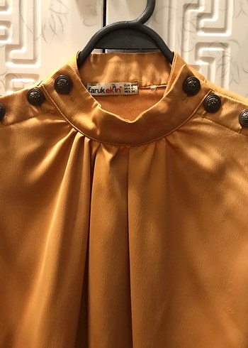 Düğmeli Yüksek Yakalı Kadın Gömlek - Görsel 6