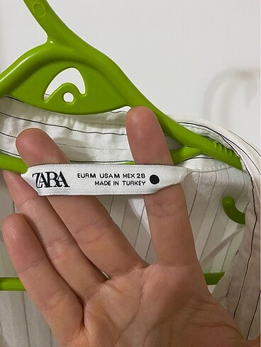 m Beden beyaz Renk Zara marka elbise