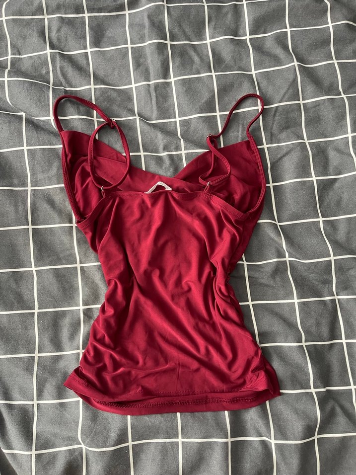 Stradivarius Bordo Drapeli İnce Askılı V Yaka bluz - Görsel 2