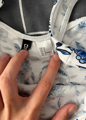 H&M Mavi Çiçekli Mini Elbise - Görsel 3
