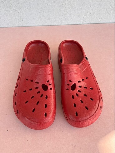 Crocs terlik