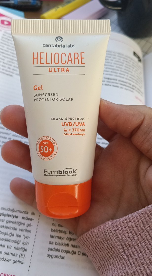 Heliocare Ultra SPF 50+ Güneş Koruyucu Jel - Görsel 2