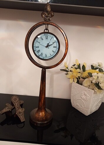 Masa saati eskitme metal uzun ayakli yükseklik 67 cm çok güzel v