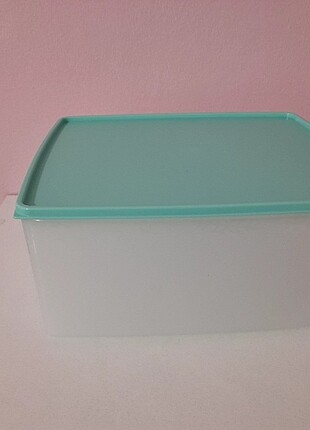 Tupperware 