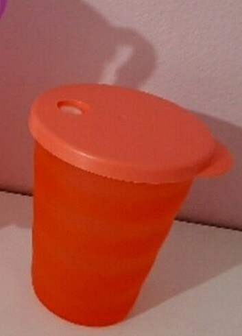 Tupperware 