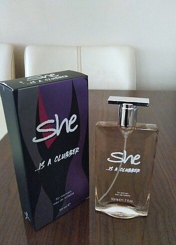 She She is a clubber parfüm 50 ml EDT