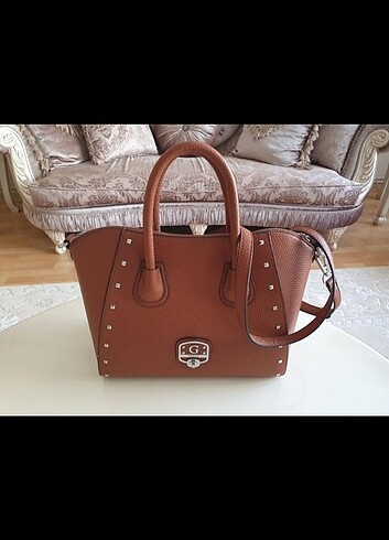 Guess cok az kullanilmis canta orijinal