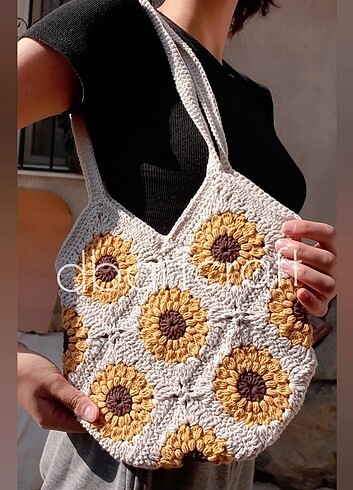Ayçiçeği Motif Kol Çantası