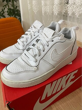 Nike spor ayakkabı