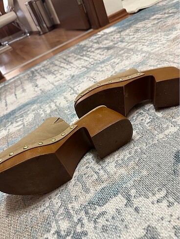 37 Beden Bershka Terlik