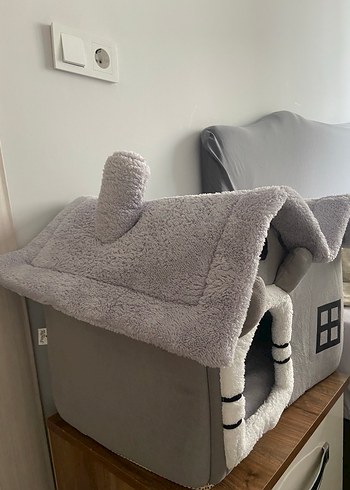 Beden Gri Büyük Boy Kedi Evi 45 cm