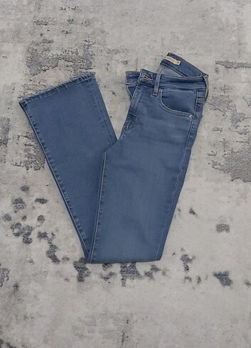 Levis jean