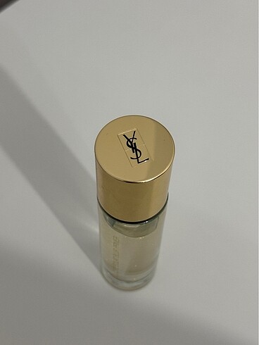 Beden YSL touche eclat blur makyaj bazı