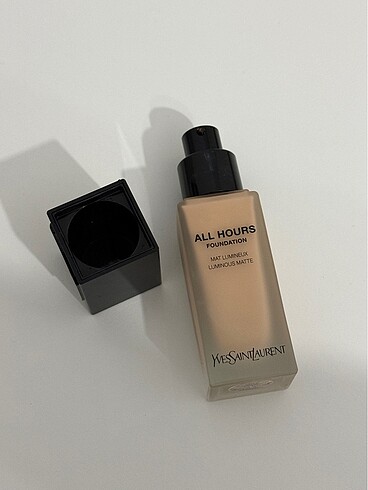  Beden YSL all hours fondöten