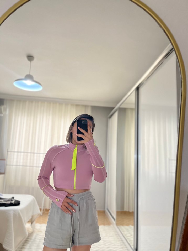 Fermuarlı Pembe Yüksek Yakalı crop dalgıç kumaş - Görsel 2