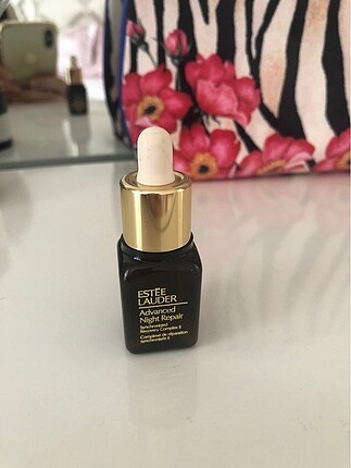 Estee lauder serum