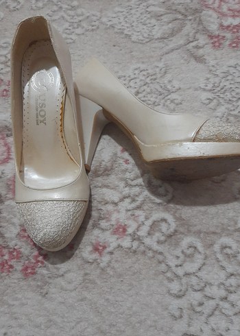 Dantel Detaylı Beyaz Yüksek Topuklu Kadın Ayakkabı - Görsel 2