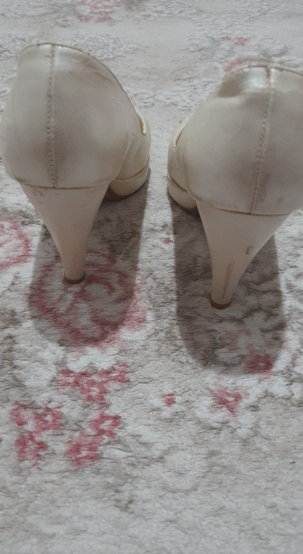 Dantel Detaylı Beyaz Yüksek Topuklu Kadın Ayakkabı - Görsel 3