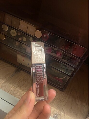 Maybelline New York lifter gloss