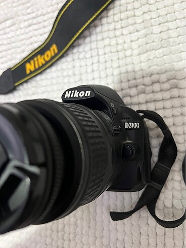 Beden Nikon d3100