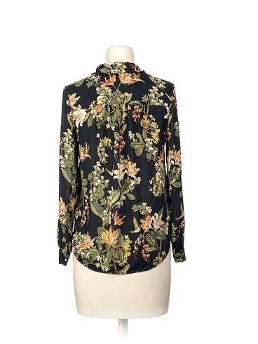 34 Beden H&M Gömlek %70 İndirimli.