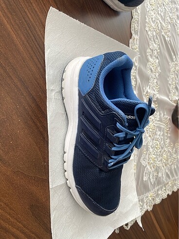 35 Beden Adidas 35,5 numara ayakkabı