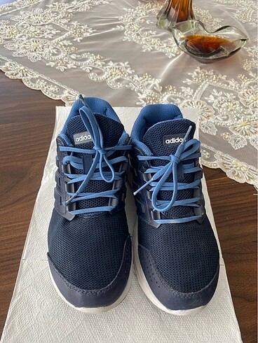 Adidas 35,5 numara ayakkabı