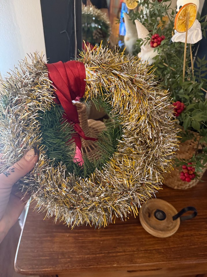 Kahverengi Çam Kozalaklı Dekoratif Çelenk - Görsel 2