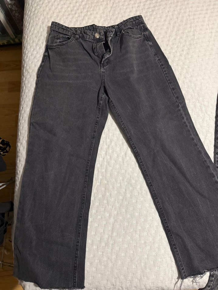 Gri Salaş Kesim Kadın Midi Kot Pantolon - Görsel 2