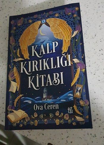 Kalp Kırıklığı Kitabı - Ova Ceren