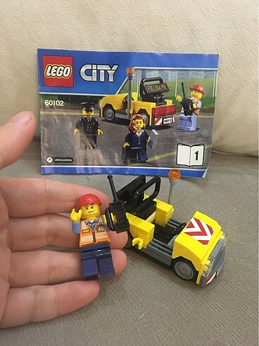  Beden Lego City 60102 - kutusuz - iki figür yok (kadın ve pilot) - diğ