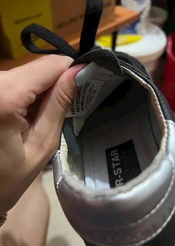 Golden Goose Deluxe Golden goose