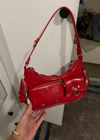 Bershka Parlak Kırmızı Deri Kadın Çanta