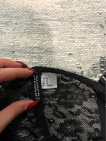 m Beden h&m dantelli elbise