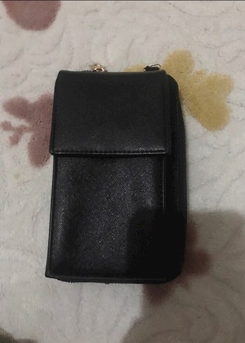 Siyah Deri Kadın Çapraz Çanta