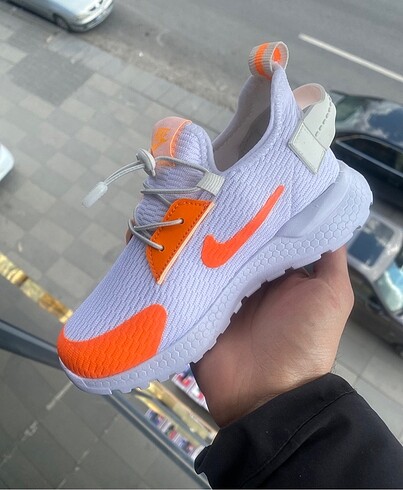 35 Beden NIKE RAHAT TABAN ÇOCUK SPOR