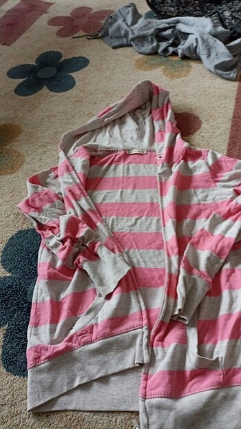 Kapşonlu sweat - Görsel 3