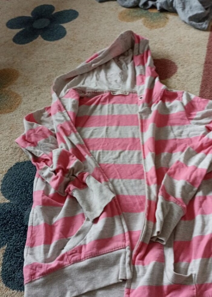 Kapşonlu sweat - Görsel 3