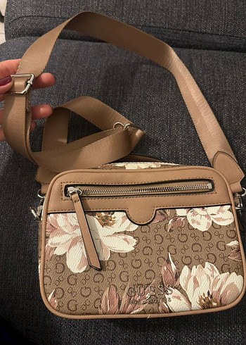 Beden Guess çanta