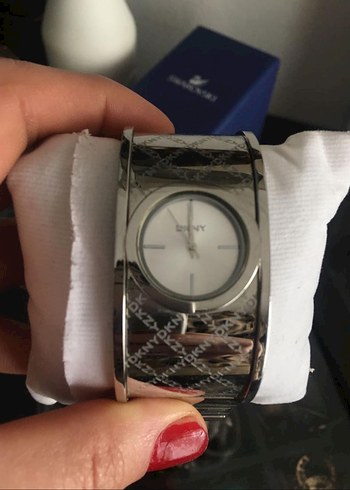 DKNY Kadın Kol Saati