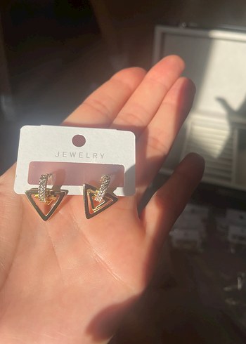 Altın Renk Mini Sıralı Taşlı Küpeler