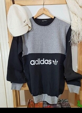 Adidas Sweatshirt ?