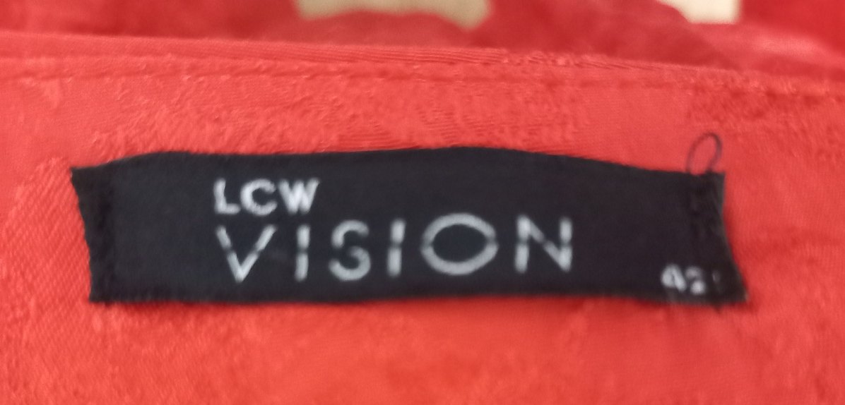 Kısa Kırmızı ipekli kumastan fırfırlı Etek - Görsel 3