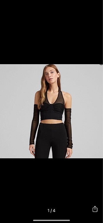 Bershka tül omzu açık boyundan bağlama crop