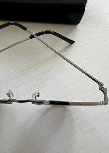 Klasik Şıklıkta Mavi Tokalı Kadın Güneş Gözlüğü - Görsel 6